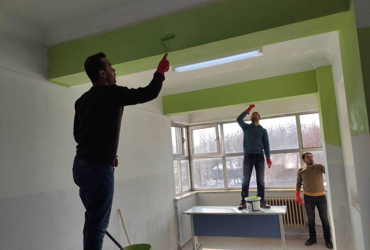 Bulanık Anadolu Lisesi &ouml;ğretmenlerinde &ouml;rnek davranış