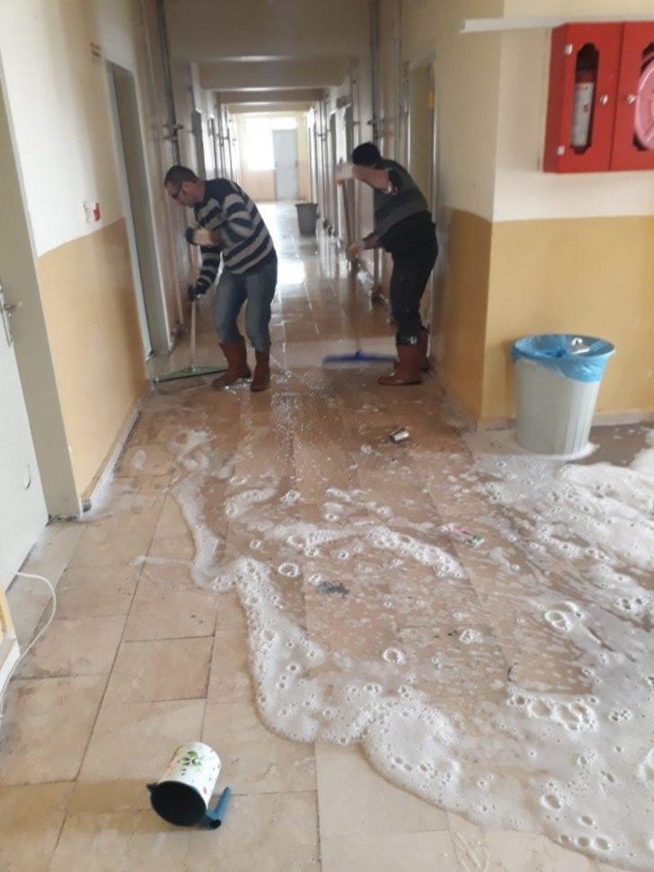 Bulanık Anadolu Lisesi öğretmenlerinde örnek davranış G3