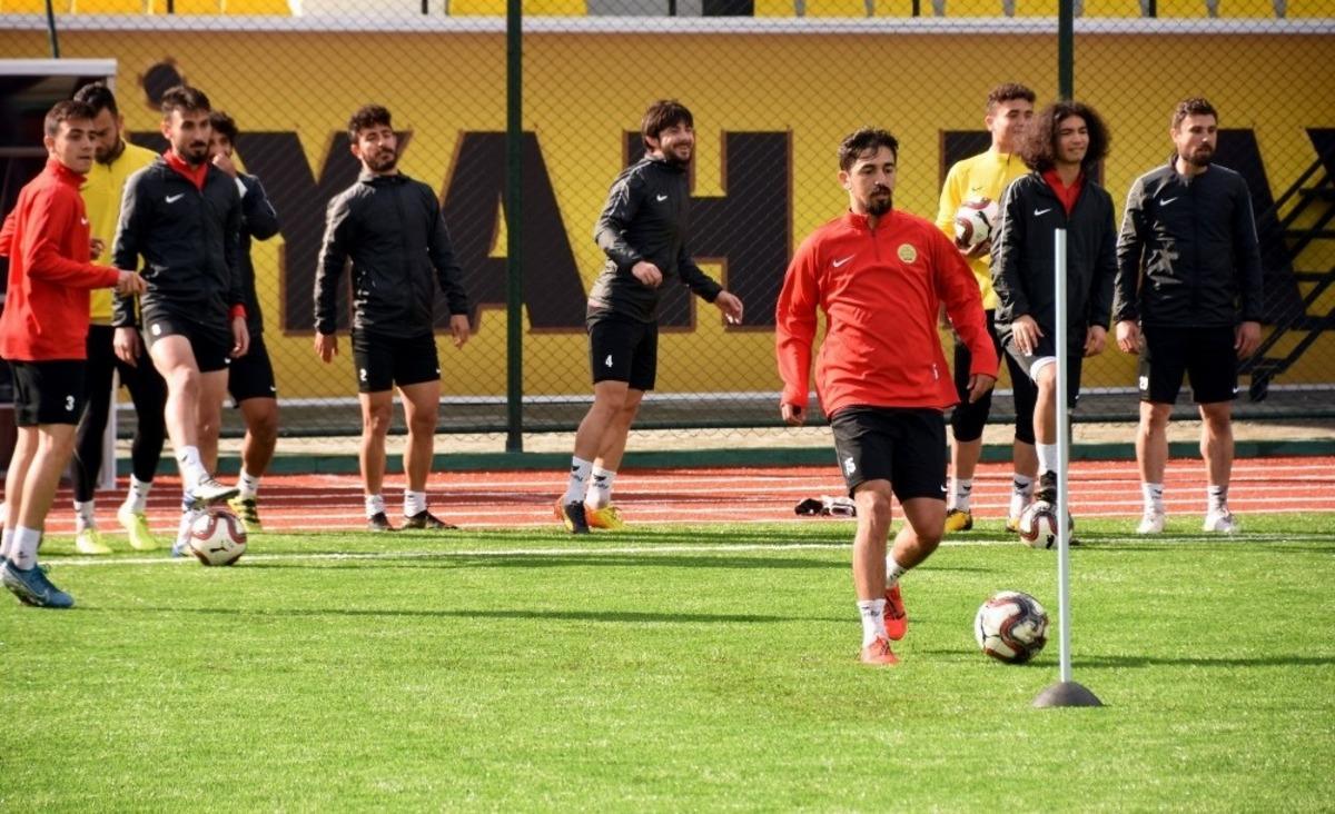 Aliağaspor FK&rsquo;da yeni d&ouml;nem