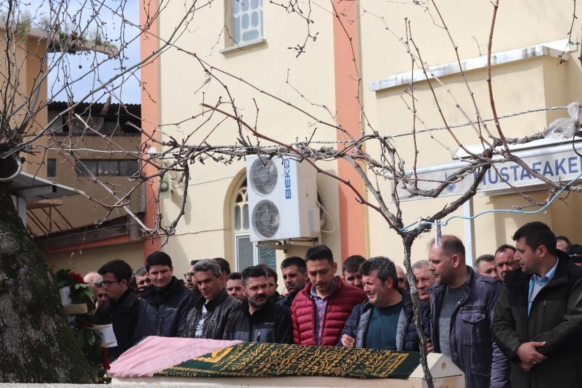 14 yaşındaki Sevde&rsquo;ye g&ouml;zyaşlarıyla veda