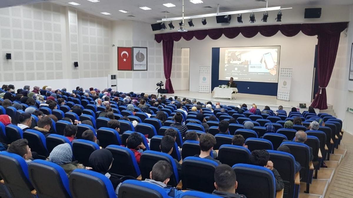 Başiskele&rsquo;de aile i&ccedil;i iletişim semineri
