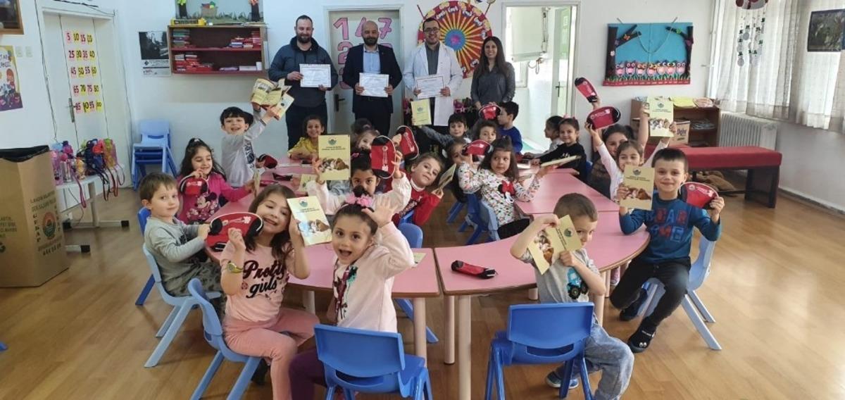 İlkadımlı miniklere meslek tanıtımı