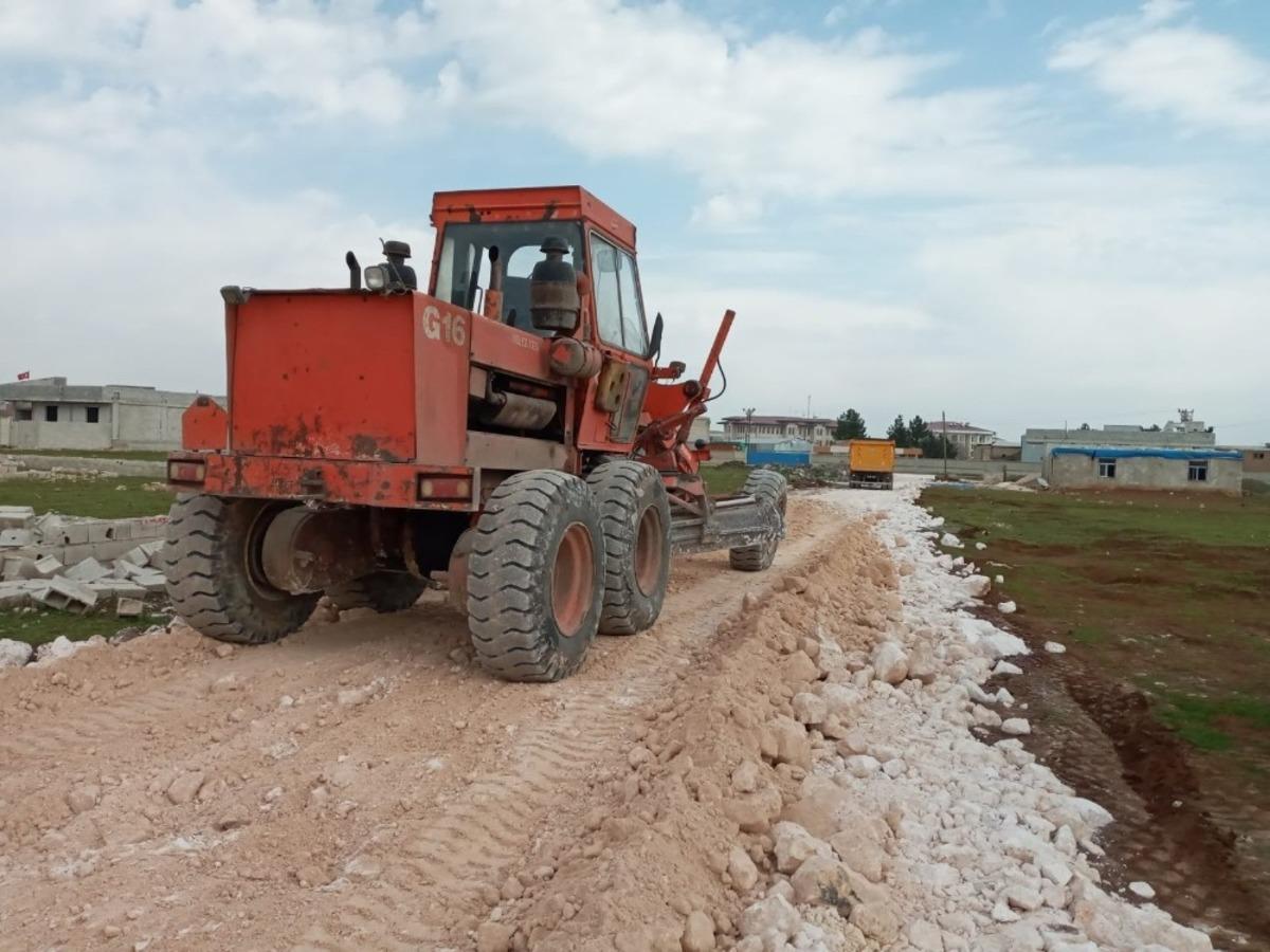 Viranşehir&rsquo;de stabilize yol &ccedil;alışmaları devam ediyor