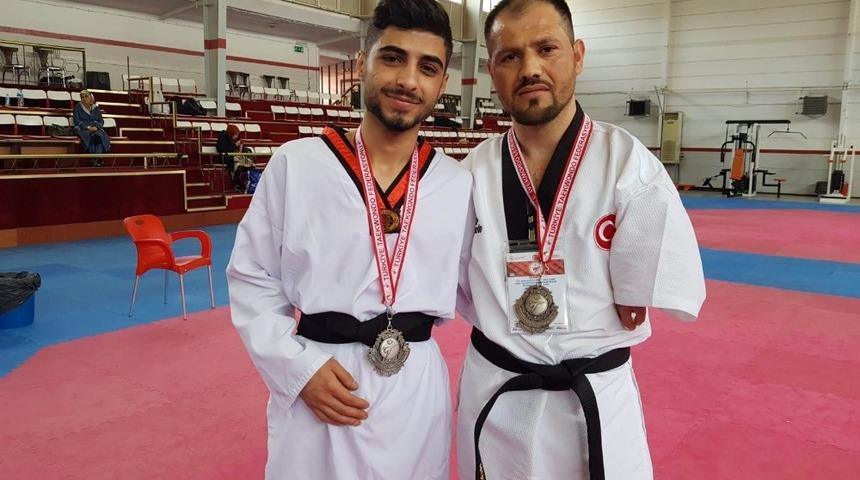Paraolimpik Taekwondo T&uuml;rkiye ikincileri Melikgazi&rsquo;den