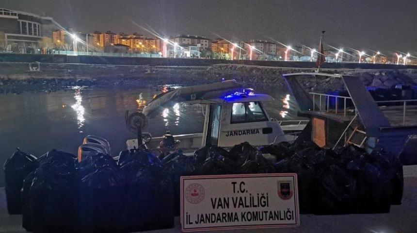 Van G&ouml;l&uuml;&rsquo;nde ka&ccedil;ak sigara operasyonu