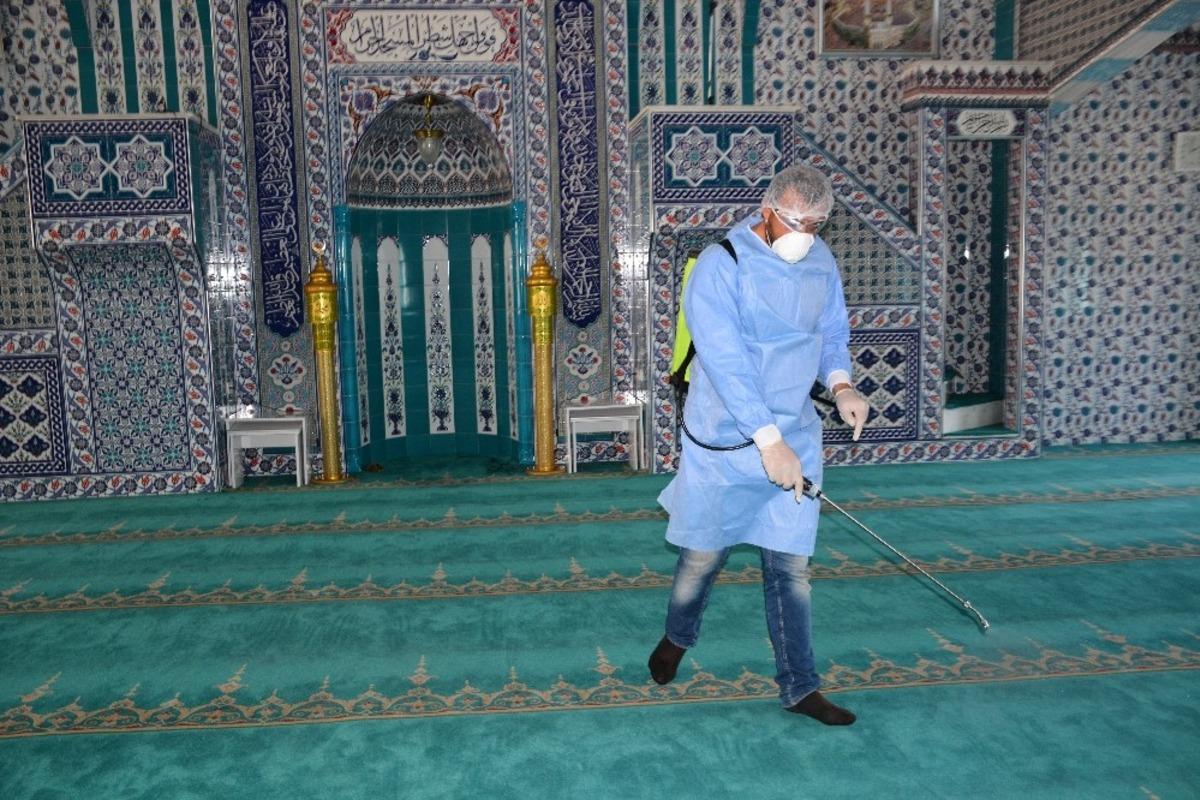 Yenice&rsquo;de dezenfekte &ccedil;alışmaları devam ediyor
