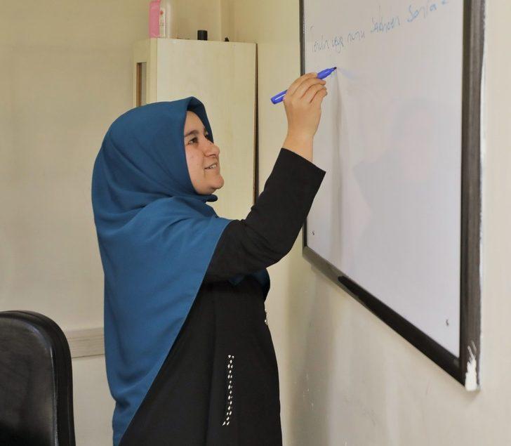 Kuran-ı Kerim aşkı yaş sınırı tanımıyor G2