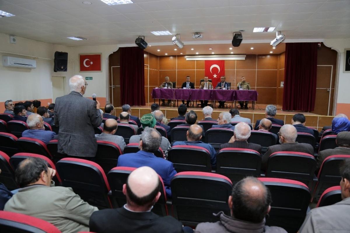 K&ouml;se&rsquo;de halk toplantısı ger&ccedil;ekleştirildi