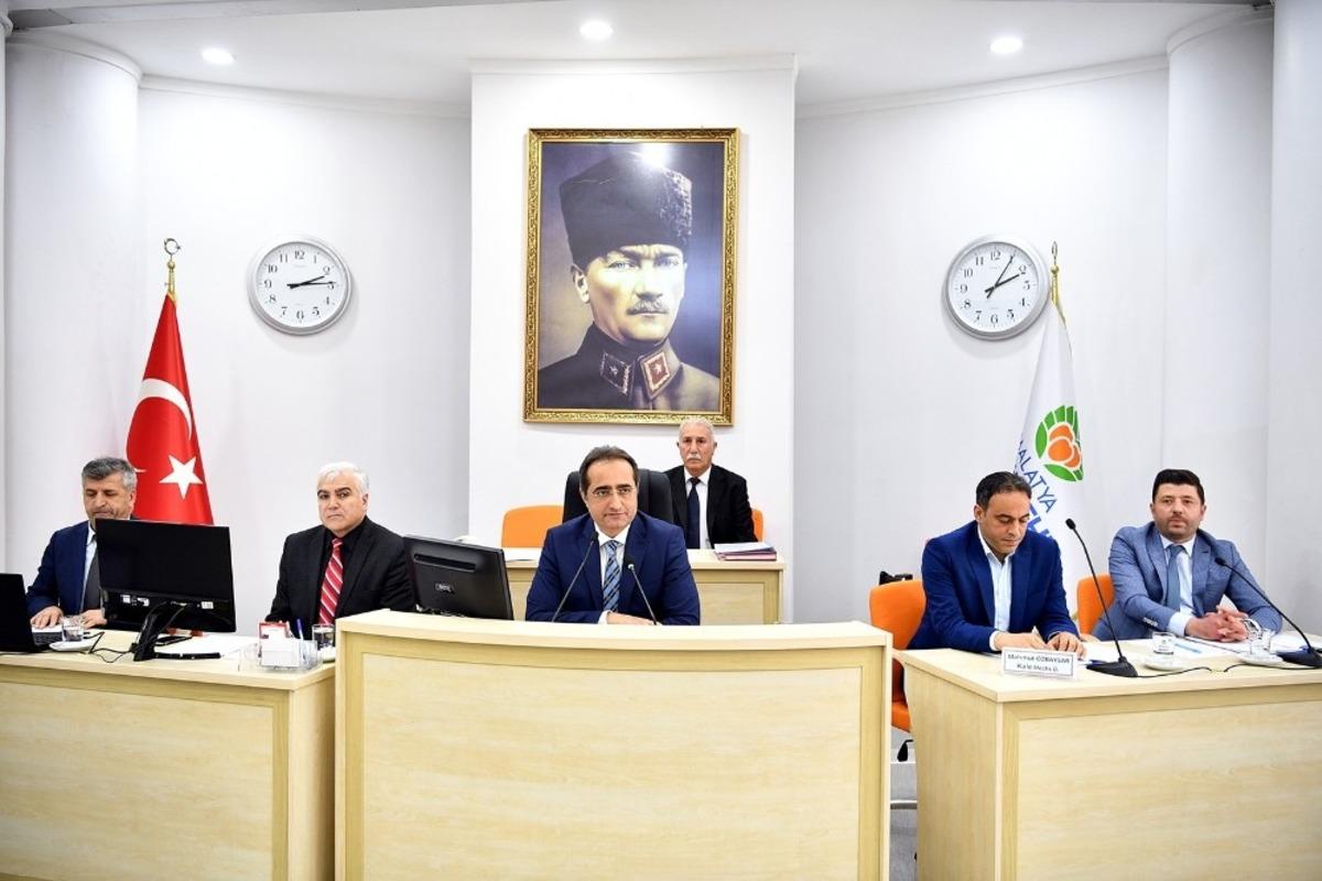 Malatya&rsquo;da toplu taşıma ara&ccedil;larında korona vir&uuml;s &ouml;nlemleri