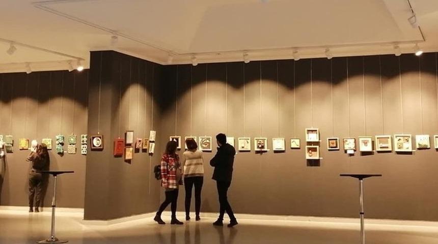 NEV&Uuml; akademisyenlerinin eserleri &ouml;ğrencilere burs oldu