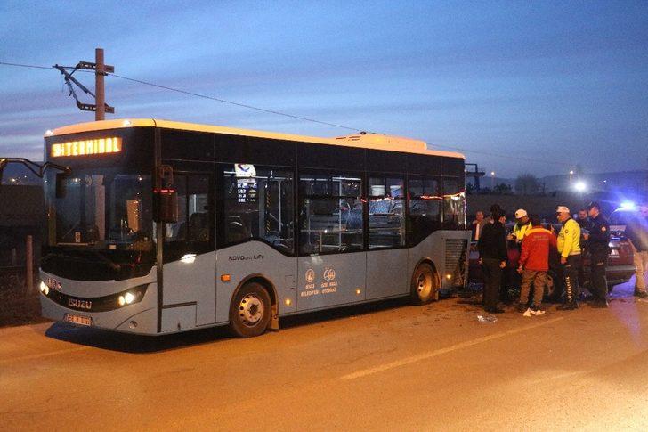 Otomobil hurdaya döndü : 1 yaralı G3