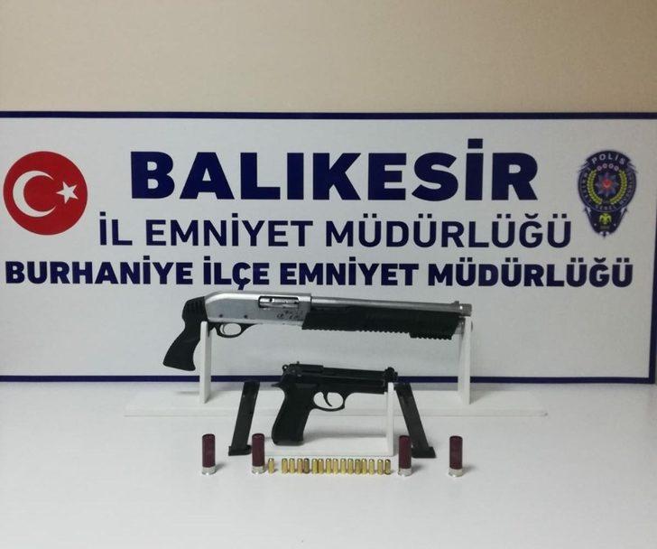 Balıkesir’de polis 9 silah yakaladı G3