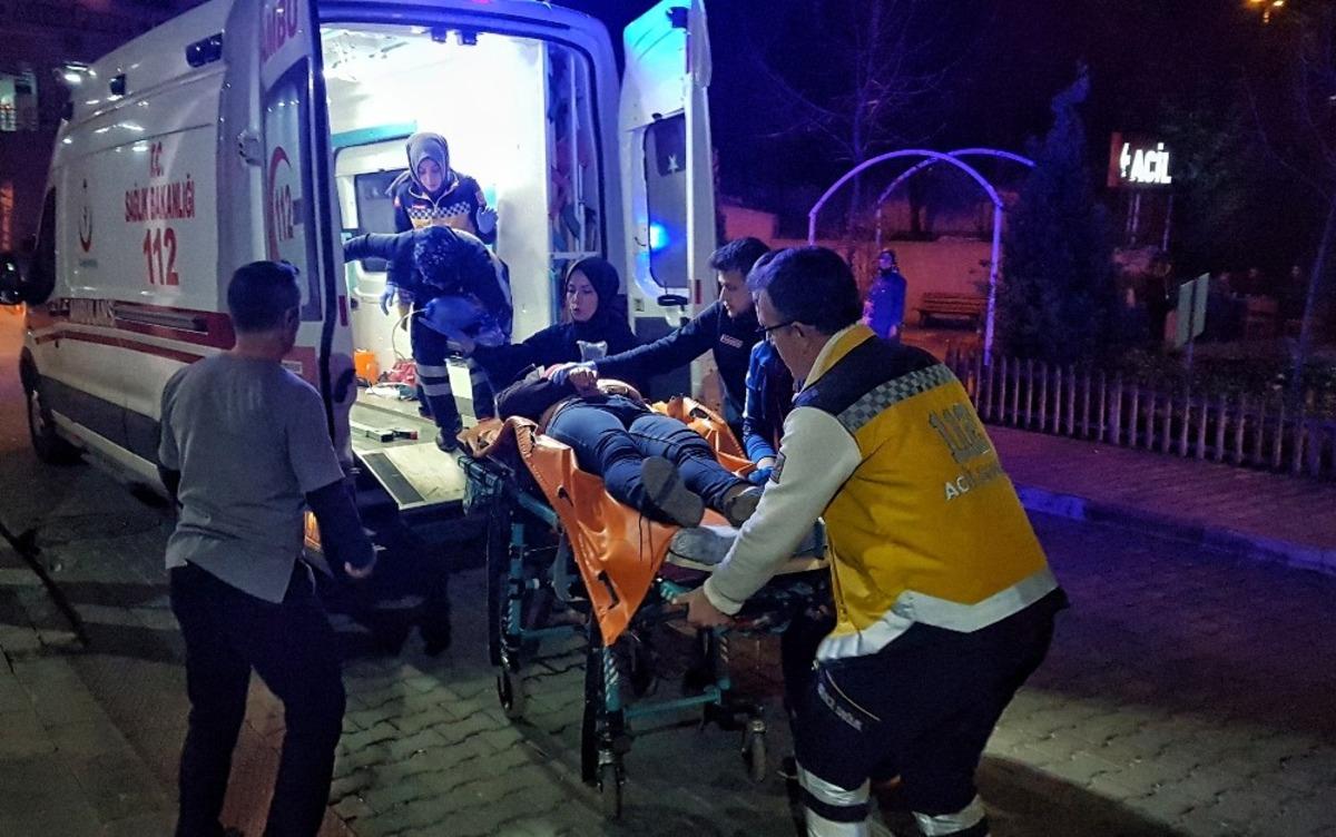 Boşanma aşamasındaki eşini tabanca ile başından vurdu