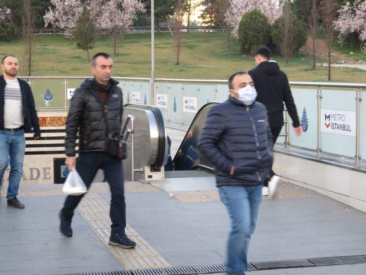 İstanbulluların koronavirüse karşı toplu ulaşımda maskeli önlemi G3