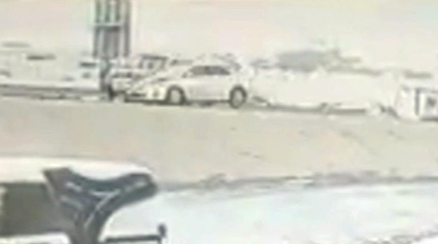 (Özel) Tatvan’daki kaza anı kamerada