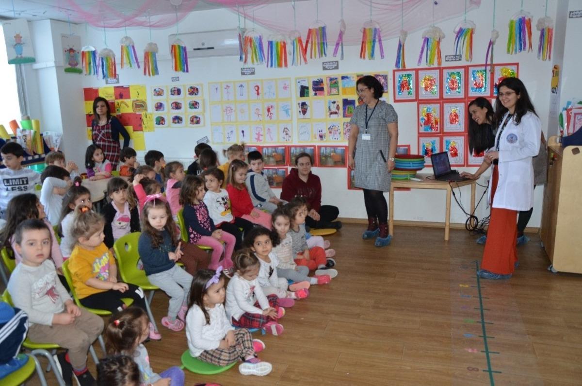 AD&Uuml; Hastanesi &ccedil;ocuklar kişisel bakım ve hijyen konularında bilgilendiriliyor