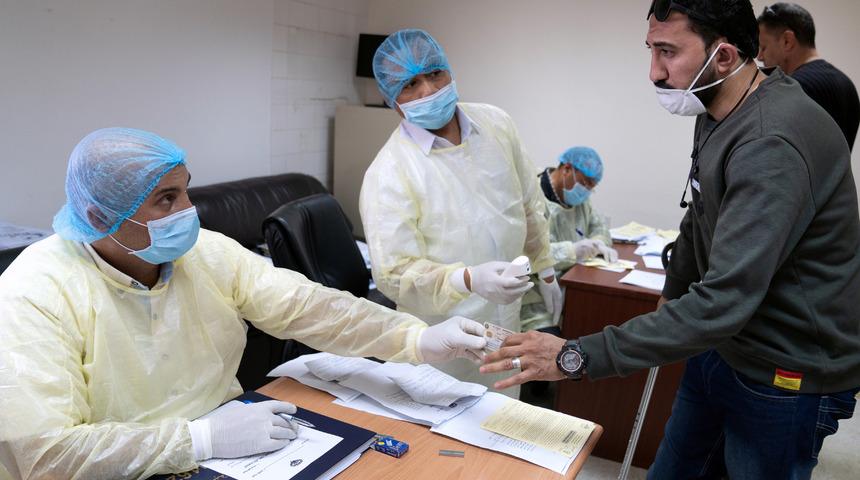 Kuveyt'te ticari uçuşlar askıya alındı, iki haftalık resmi tatil ilan edildi