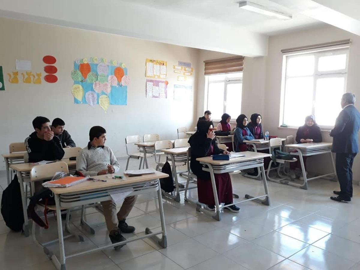 &Ouml;ğrencilere belediye başkanlığı anlatıldı