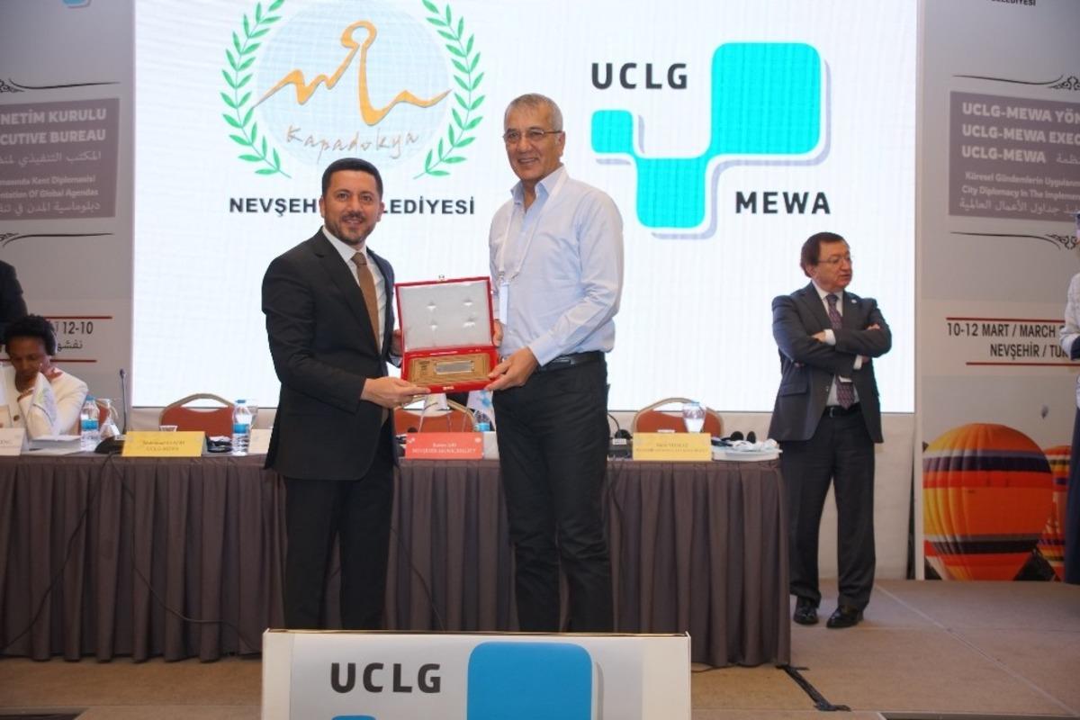 Başkan Tarhan, UCLG-MEWA&rsquo;da Mezitli&rsquo;deki projelerini paylaştı