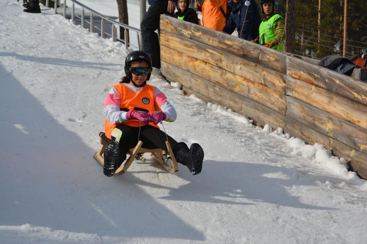 Kars'ta kızak şampiyonası heyecanı!