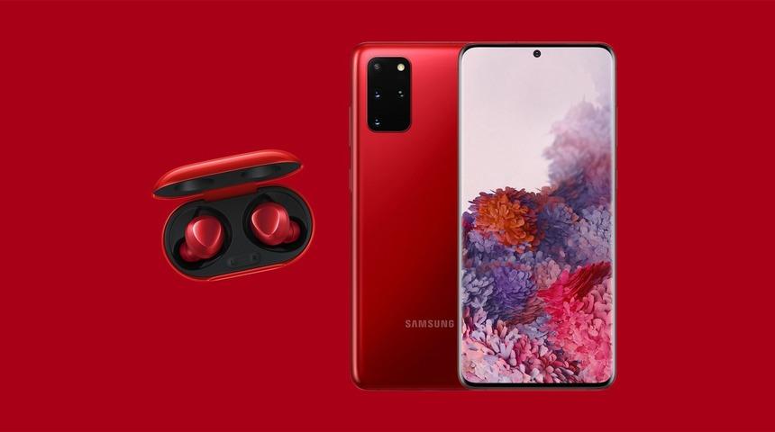 Galaxy S20 ve Galaxy Buds+ kırmızıya b&uuml;r&uuml;nd&uuml;