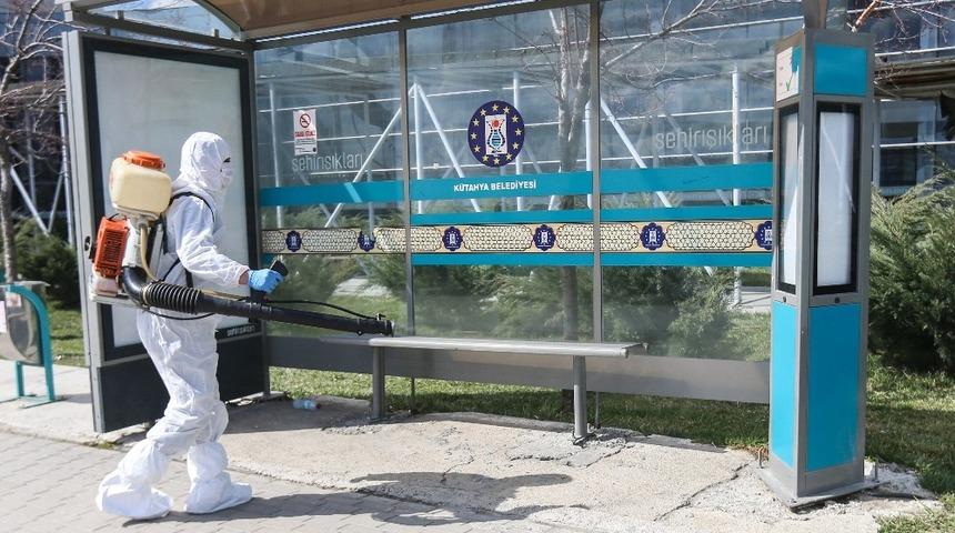 Kütahya otobüs durakları dezenfekte edildi