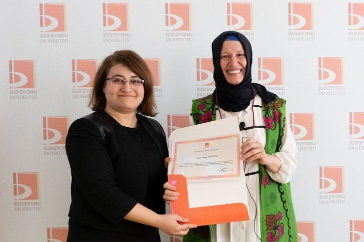 Türk kadınının Afrika’daki faaliyetleri anlatıldı G4