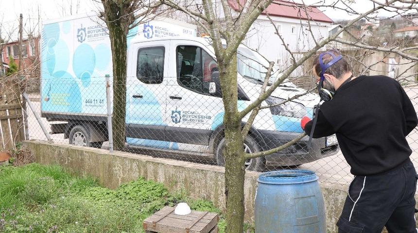 Kocaeli’de vektörle mücadele kapı kapı sürüyor