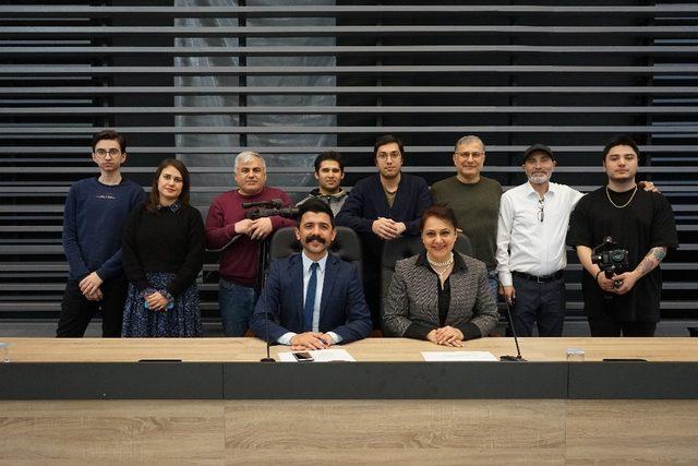 Mezitli’de ’kırmızı’ adlı oyun sahnelenecek