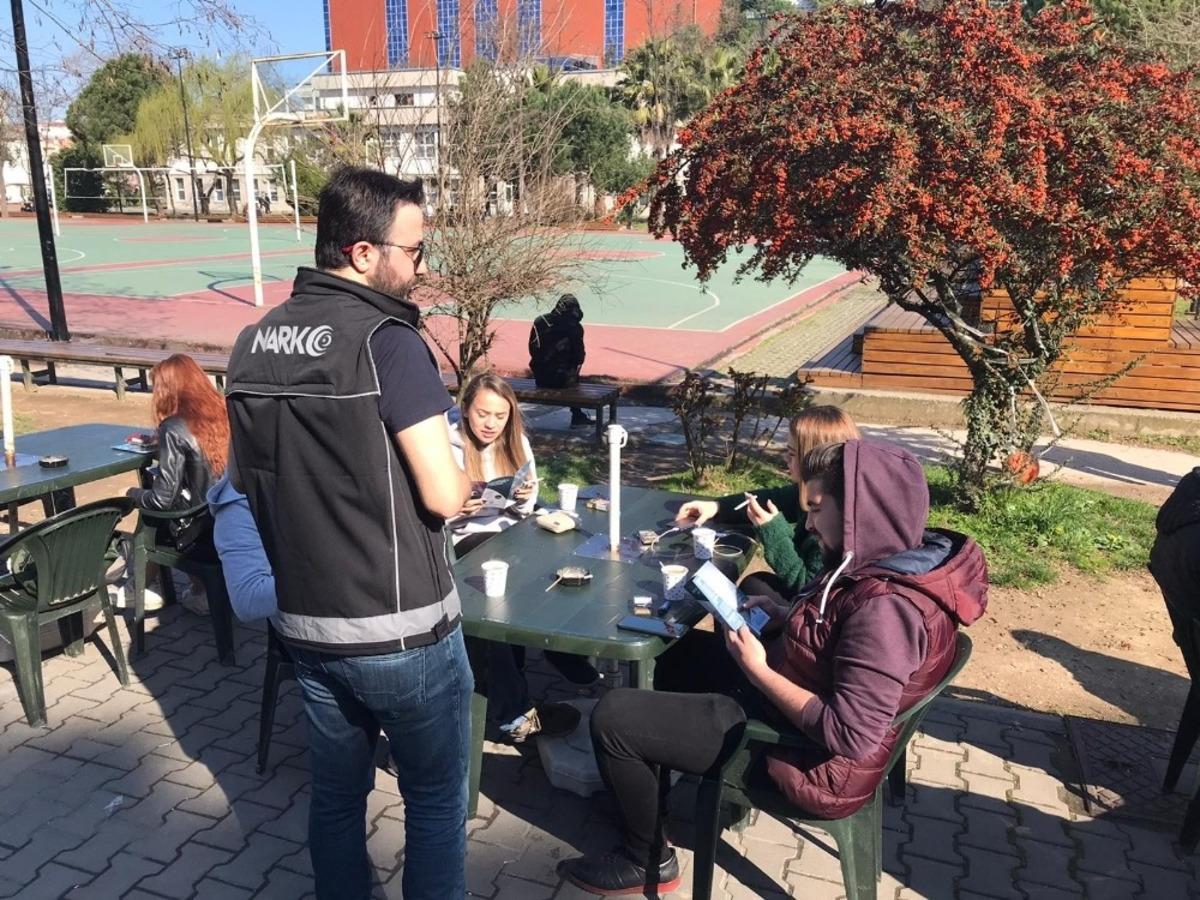 &Ouml;ğrencilere uyuşturucunun zararlarını anlattılar