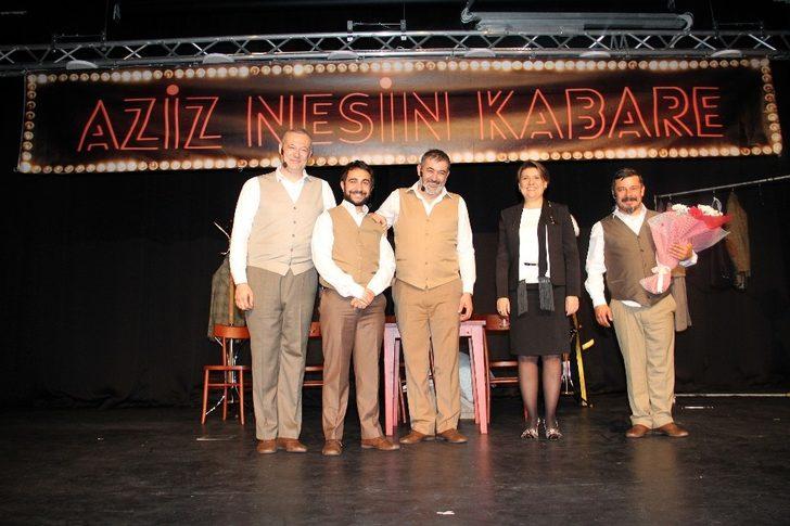 Aziz Nesin Kabare oyunu seyirciyle buluştu G3