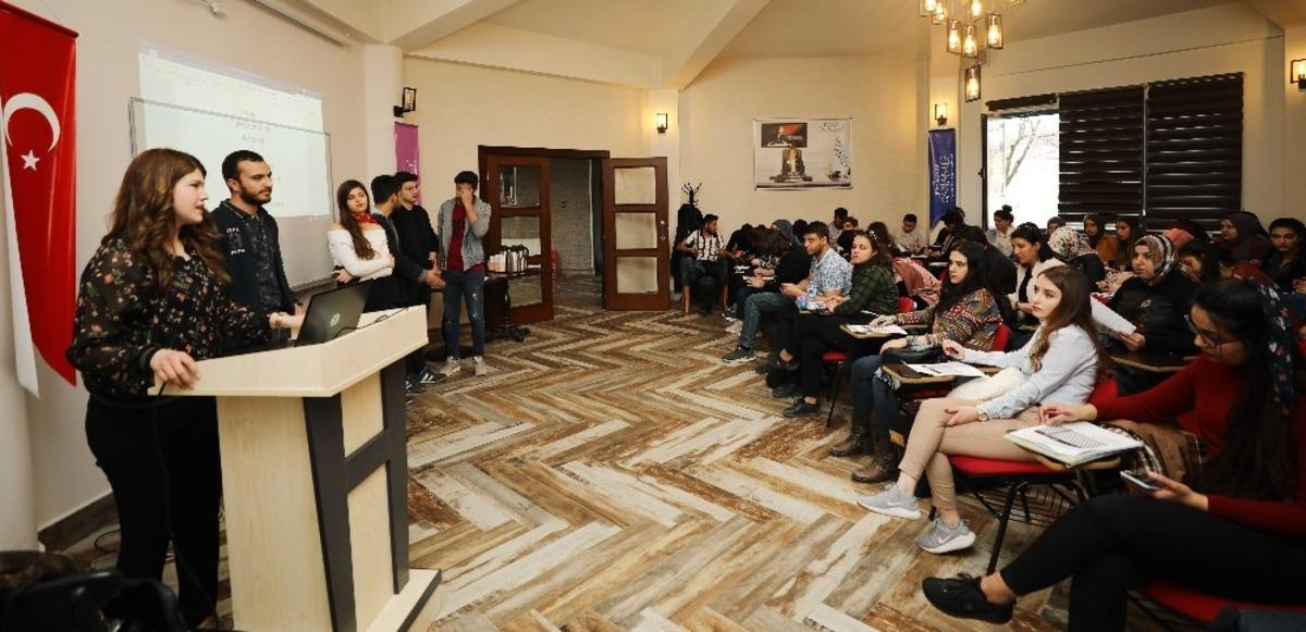 GA&Uuml;N&rsquo;&uuml;n girişimci adayları b&uuml;t&ccedil;e yapmayı &ouml;ğreniyor