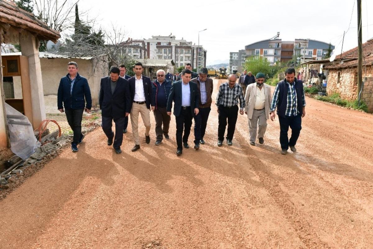Kepez&rsquo;de vatandaşın yol sorunu &ccedil;&ouml;z&uuml;l&uuml;yor