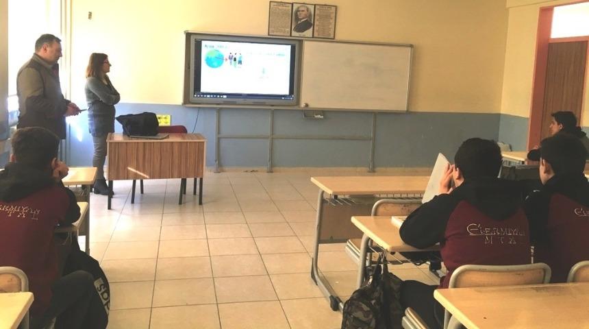 K&uuml;tahya&rsquo;da &ouml;ğrenciler, Koronavir&uuml;s&uuml; hakkında bilgilendirildi