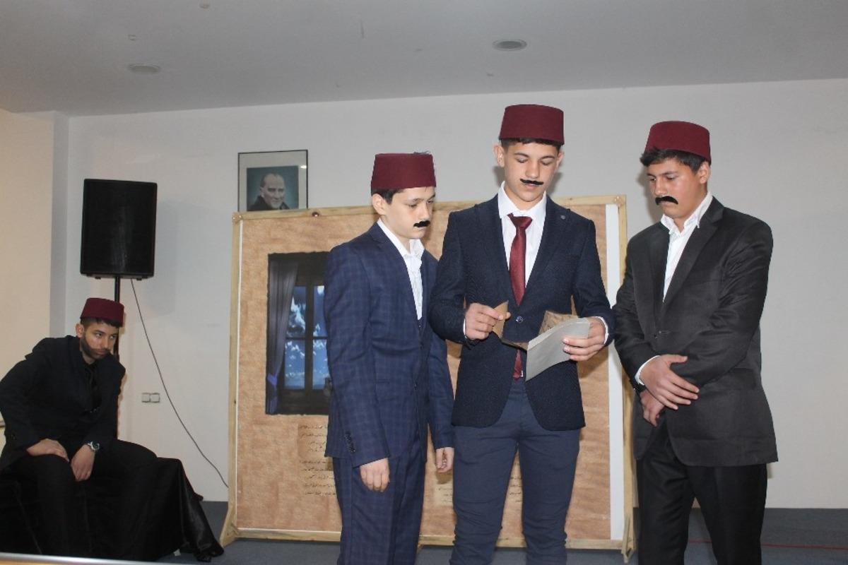 Manyas&rsquo;ta İstiklal Marşının kabul&uuml; t&ouml;renle anıldı