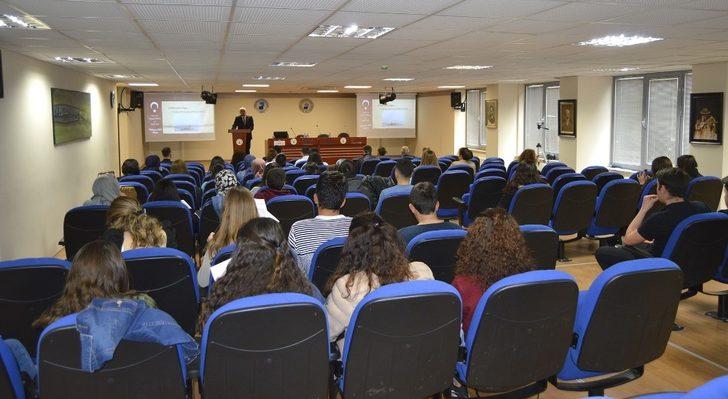 Mehmet Akif Ersoy PAÜ’de anıldı G3