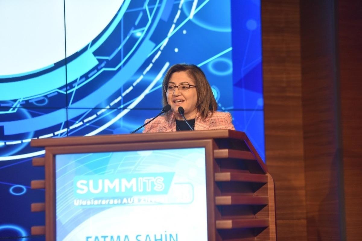 B&uuml;y&uuml;kşehir&rsquo;in akıllı ulaşım projesi T&uuml;rkiye&rsquo;ye &ouml;rnek olacak