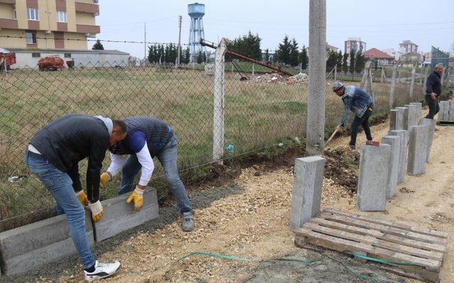 Ergene’de parke taş çalışmaları sürüyor