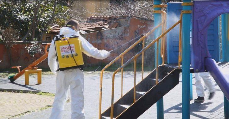 Ataşehir Belediyesi okulları, ibadethaneleri ve parkları mikrop ve virüslere karşı ilaçlıyor G4