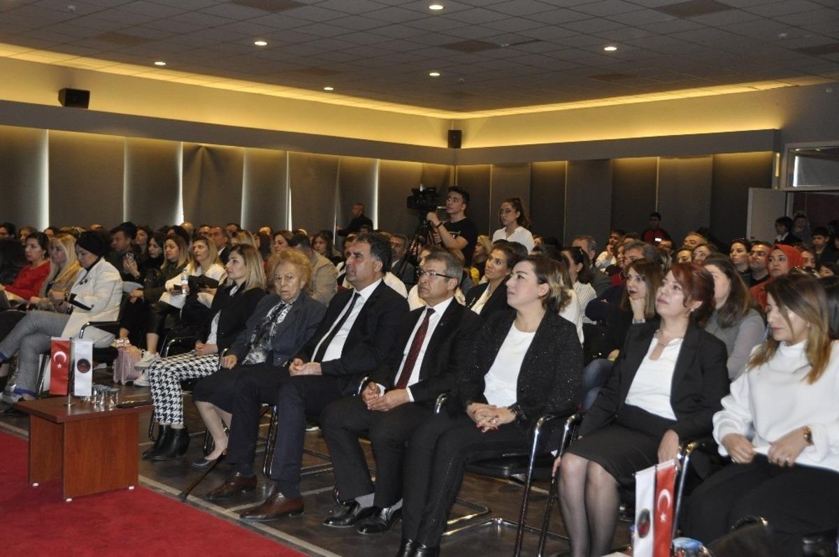 Mehmet Akif Ersoy Gaziantep Kolej Vakfı&rsquo;nda anıldı