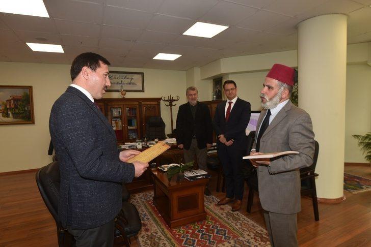 Karatay Belediyesinden vatandaşla ve personeline anlamlı hediye G1