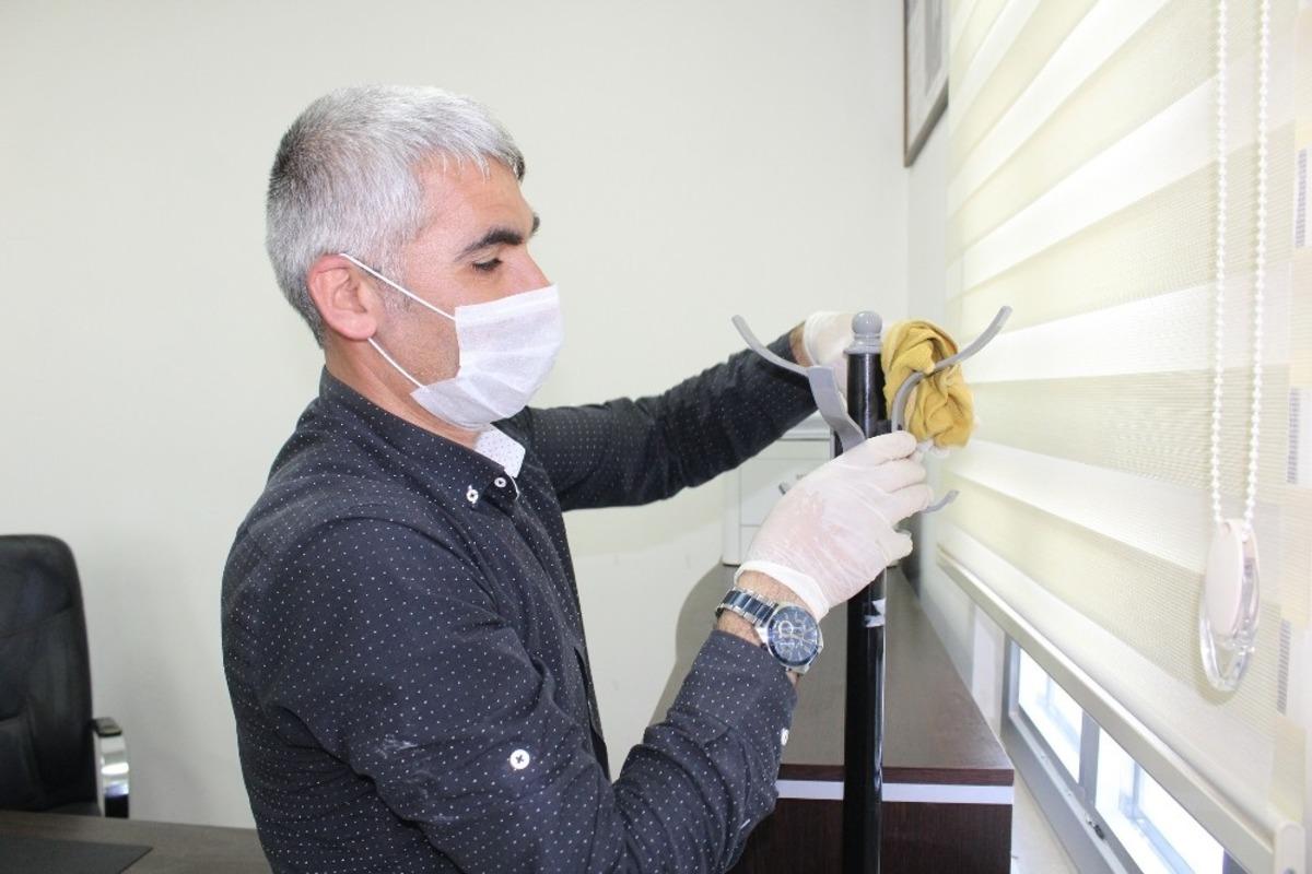 Kahta&rsquo;da t&uuml;m okullarda dezenfeksiyon &ccedil;alışmaları