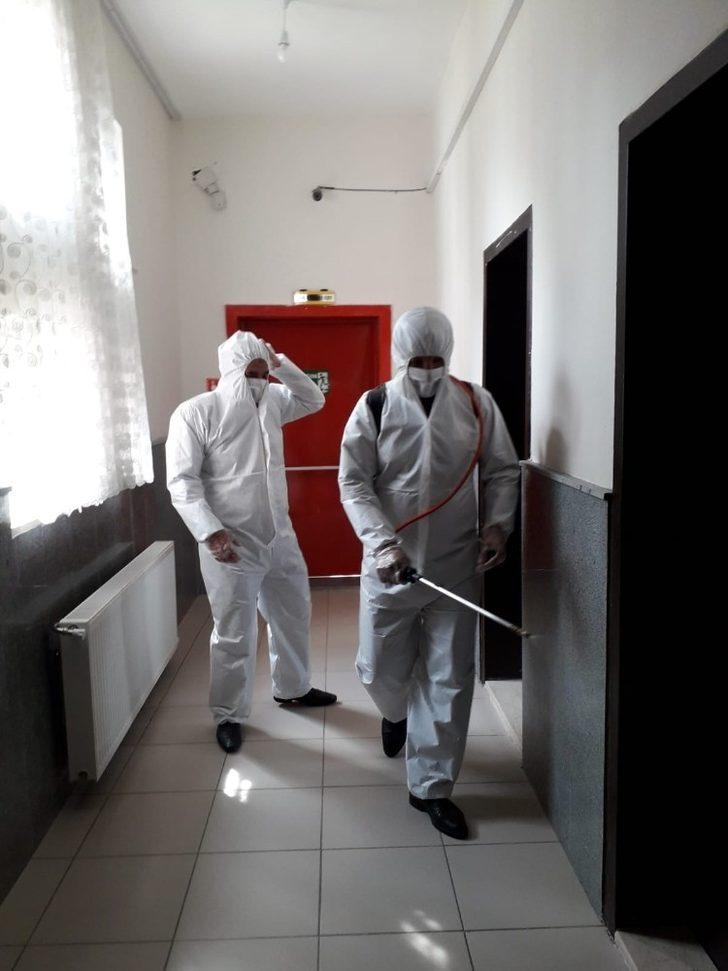 Kahta’da tüm okullarda dezenfeksiyon çalışmaları G2