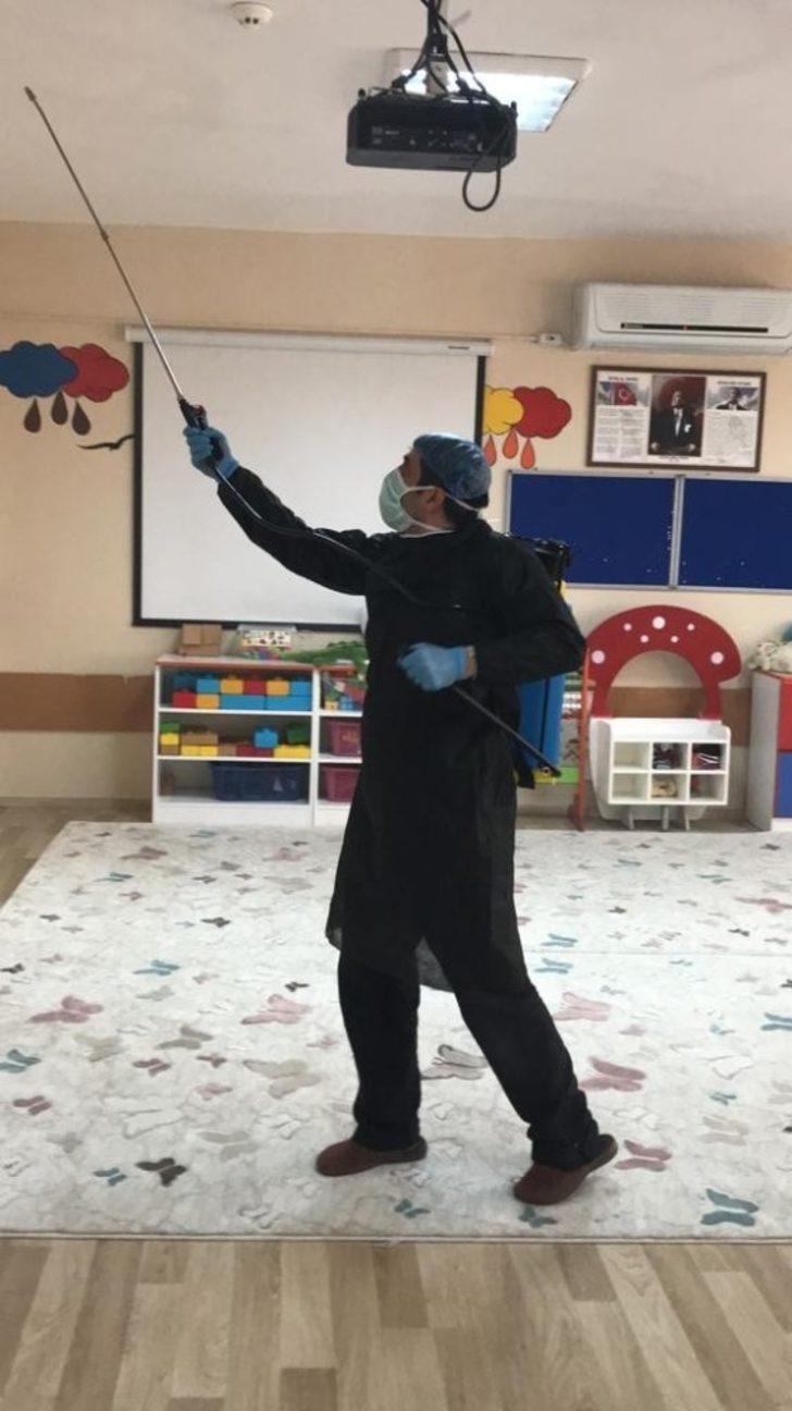 Kahta’da tüm okullarda dezenfeksiyon çalışmaları G3