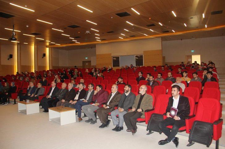 SAÜ’de ‘Kur’an-ı Kerimlerin basımı’ adlı konulu konferans gerçekleşti G2