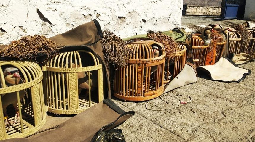 Kağızman&rsquo;da ka&ccedil;ak avcılar su&ccedil;&uuml;st&uuml; yakalandı