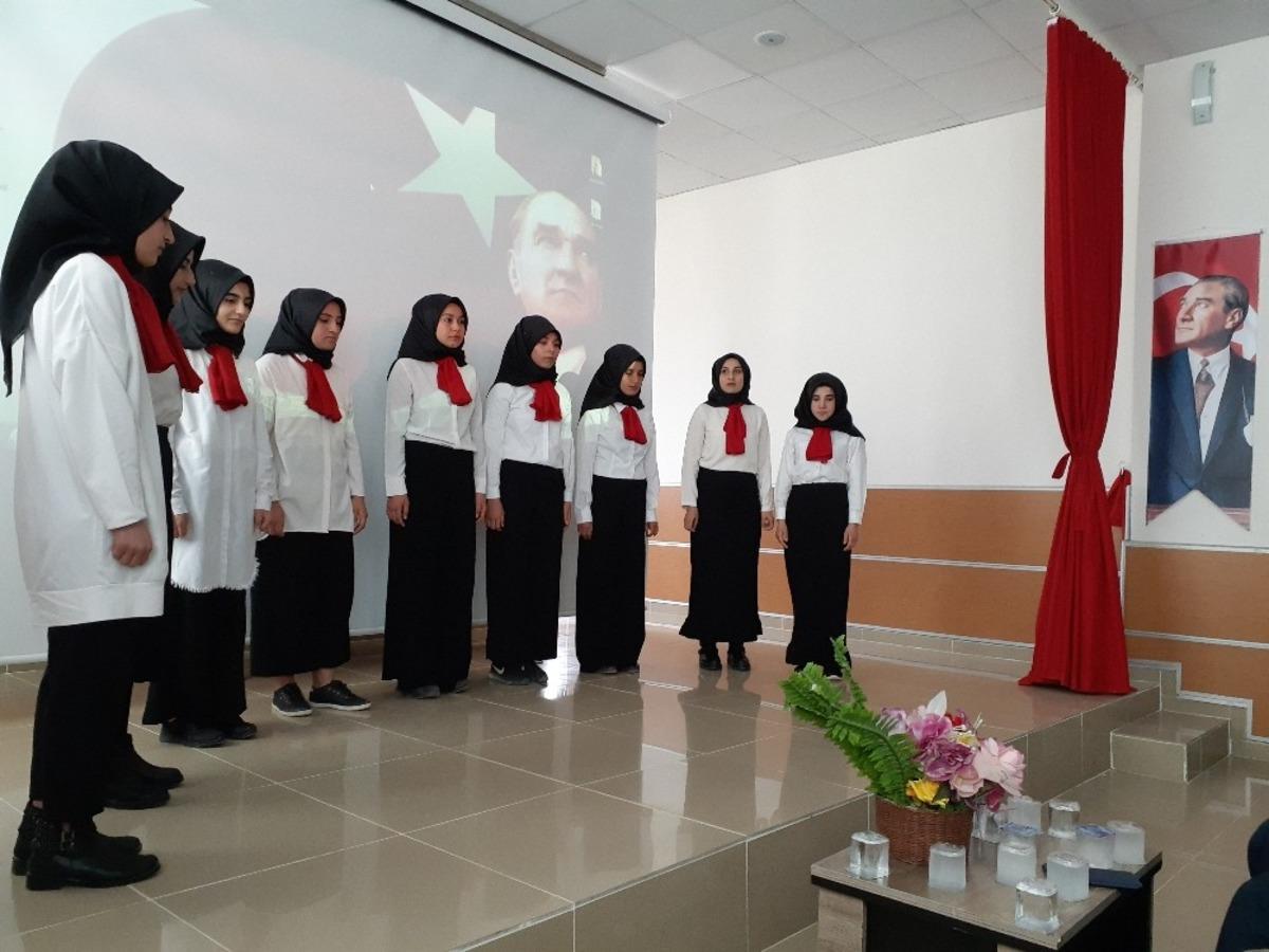 Samsat&rsquo;ta İstiklal Marşının kabul&uuml;n&uuml;n 99. yılı kutlandı