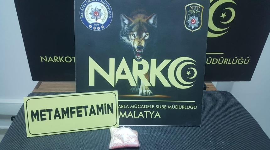 Uyuşturucudan 2 tutuklama