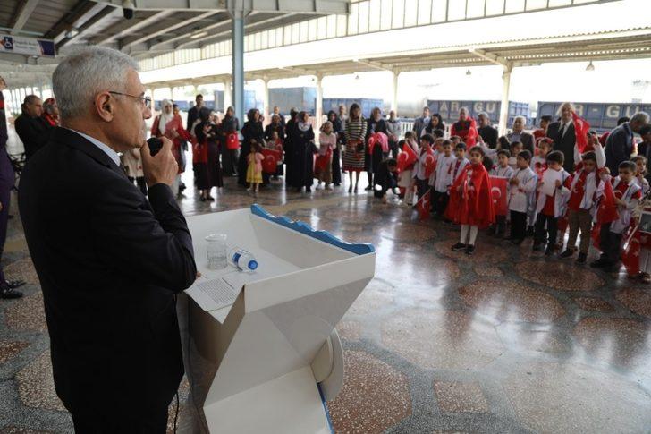 Minik öğrencilere tren yolculuğu G4