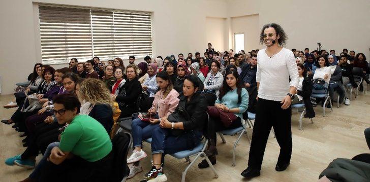 GAÜN’de stres yönetimi konulu seminer verildi G1